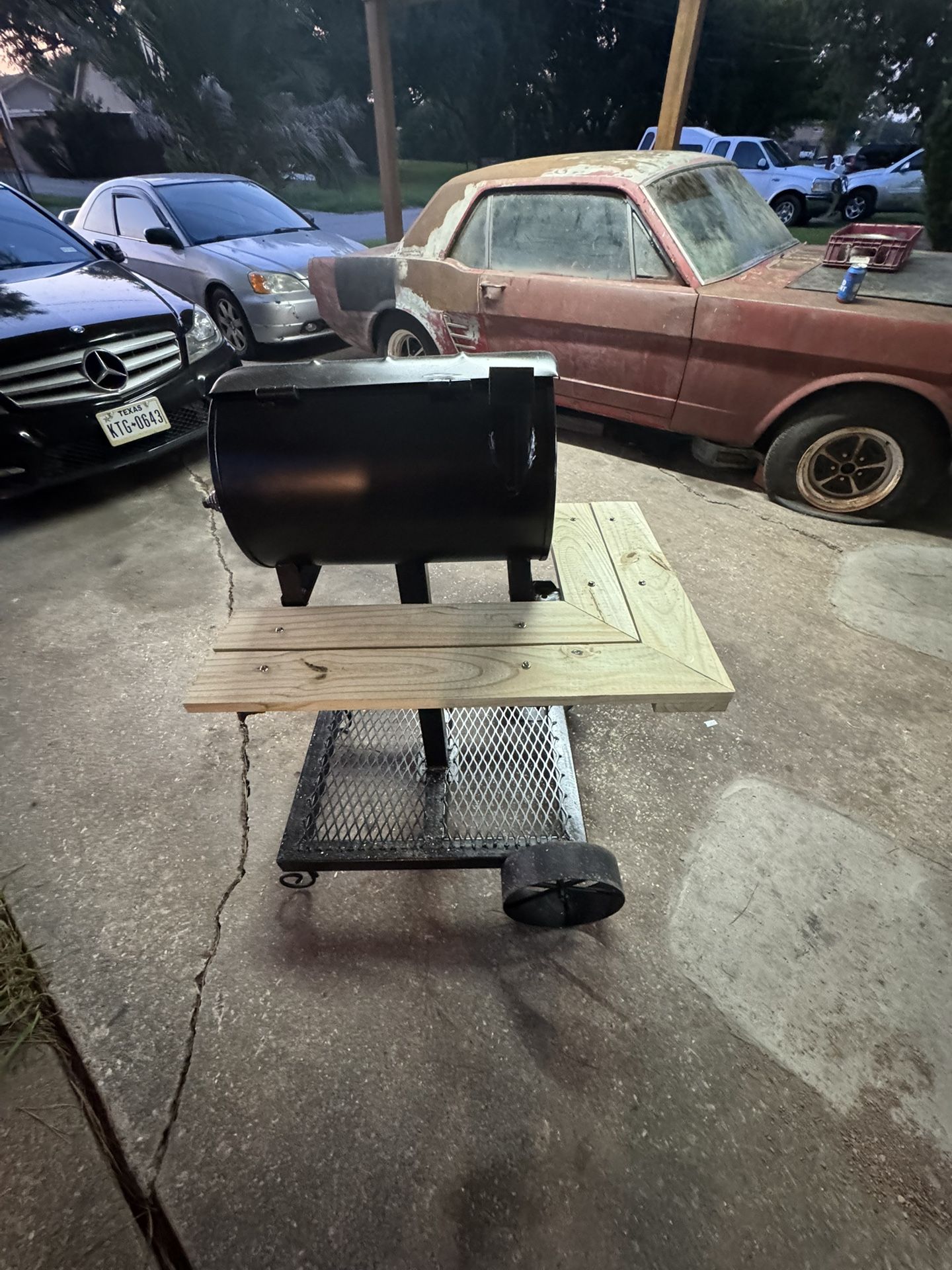BBQ PIT