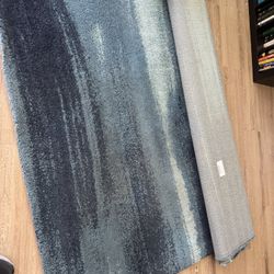 7’x9’ Rug