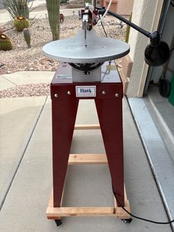 Hawk scroll saw