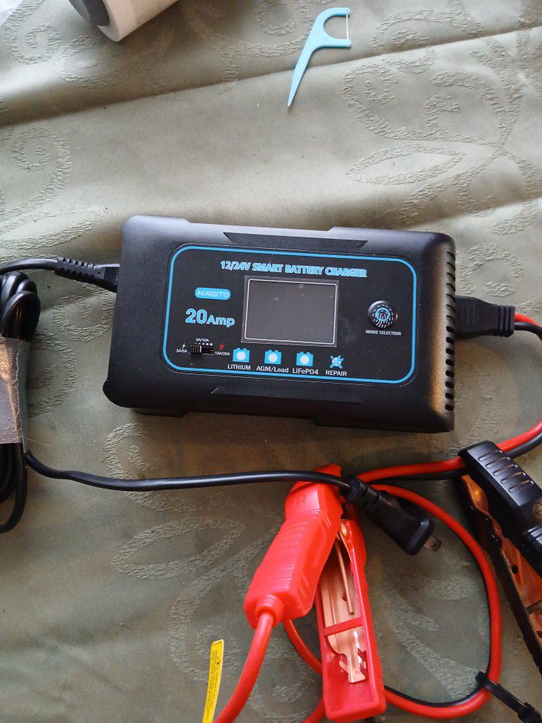 HAISITO 12/24V SMART BATTERY CHARGER