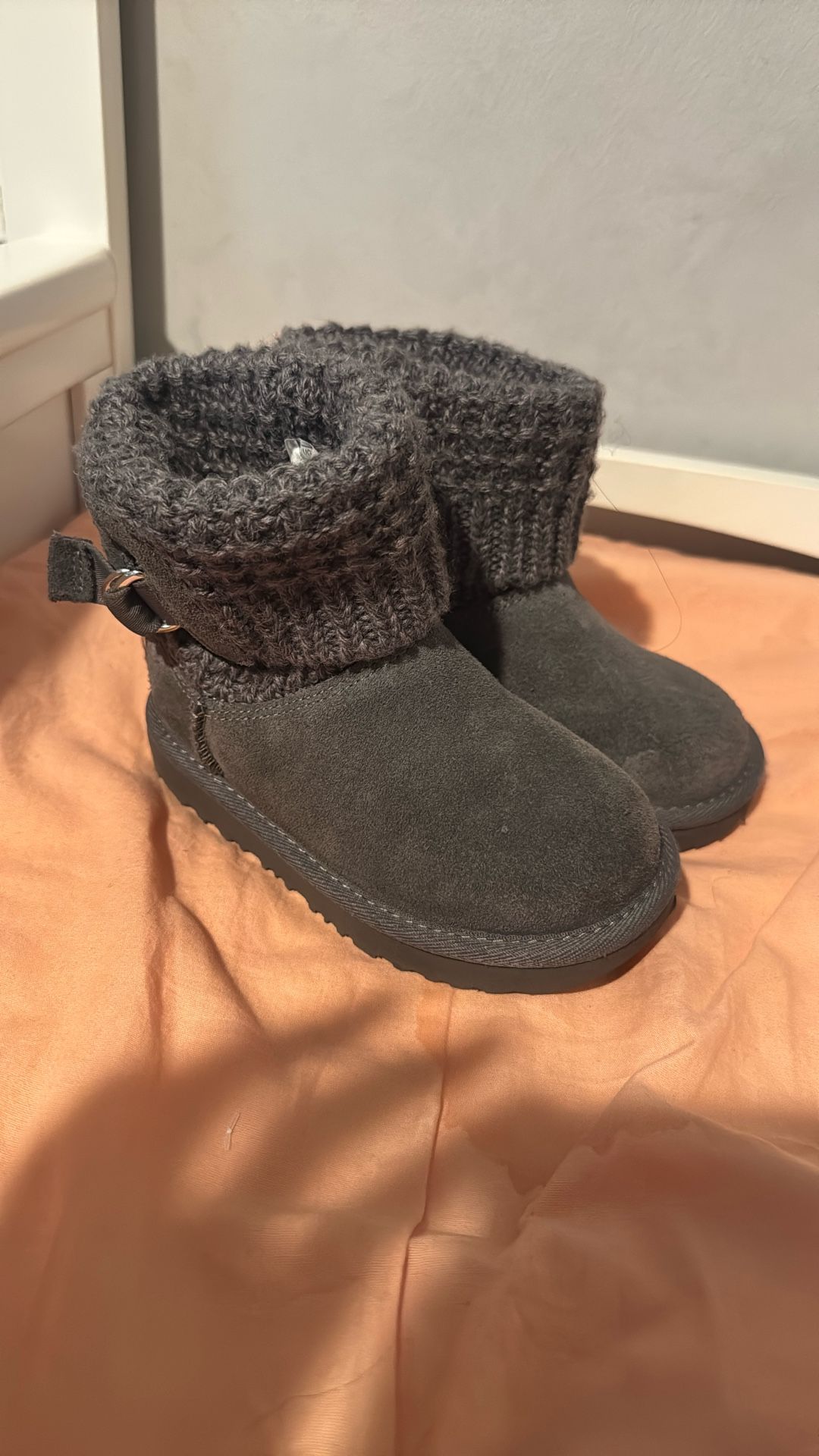 Uggs Size 9c