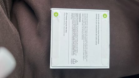 AirPod 4 w/ active noise cancellation