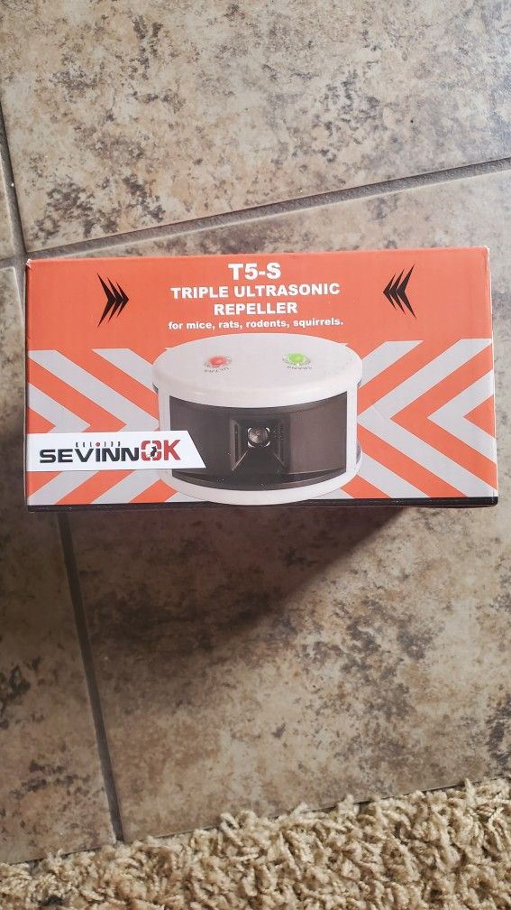 T5 - S Triple Ultrasonic Repeller for Mice , Rats , Rodents , Squirrels