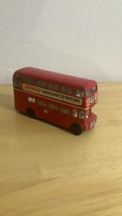 Red double decker Diecast bus