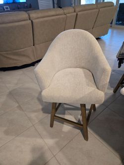 Kenneth Cole Counter Height Chairs