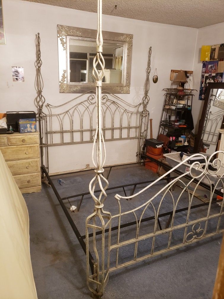Iorn Bed Frame, King Size