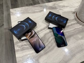 iPhones 12 pro max 128GB Unlocked you can conect to any network ( 2 available )