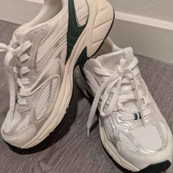 Brand New H&M Sneakers - Size EUR 37 (US 6)