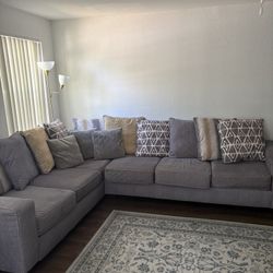 Rooms To Go Robson Street 2 pc L Shaped Couch