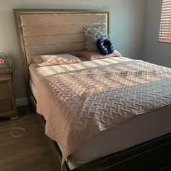 Queen bedroom Furniture Set‼️