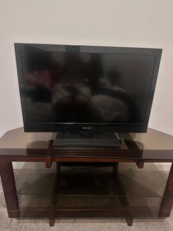 TV & stand - needs remote