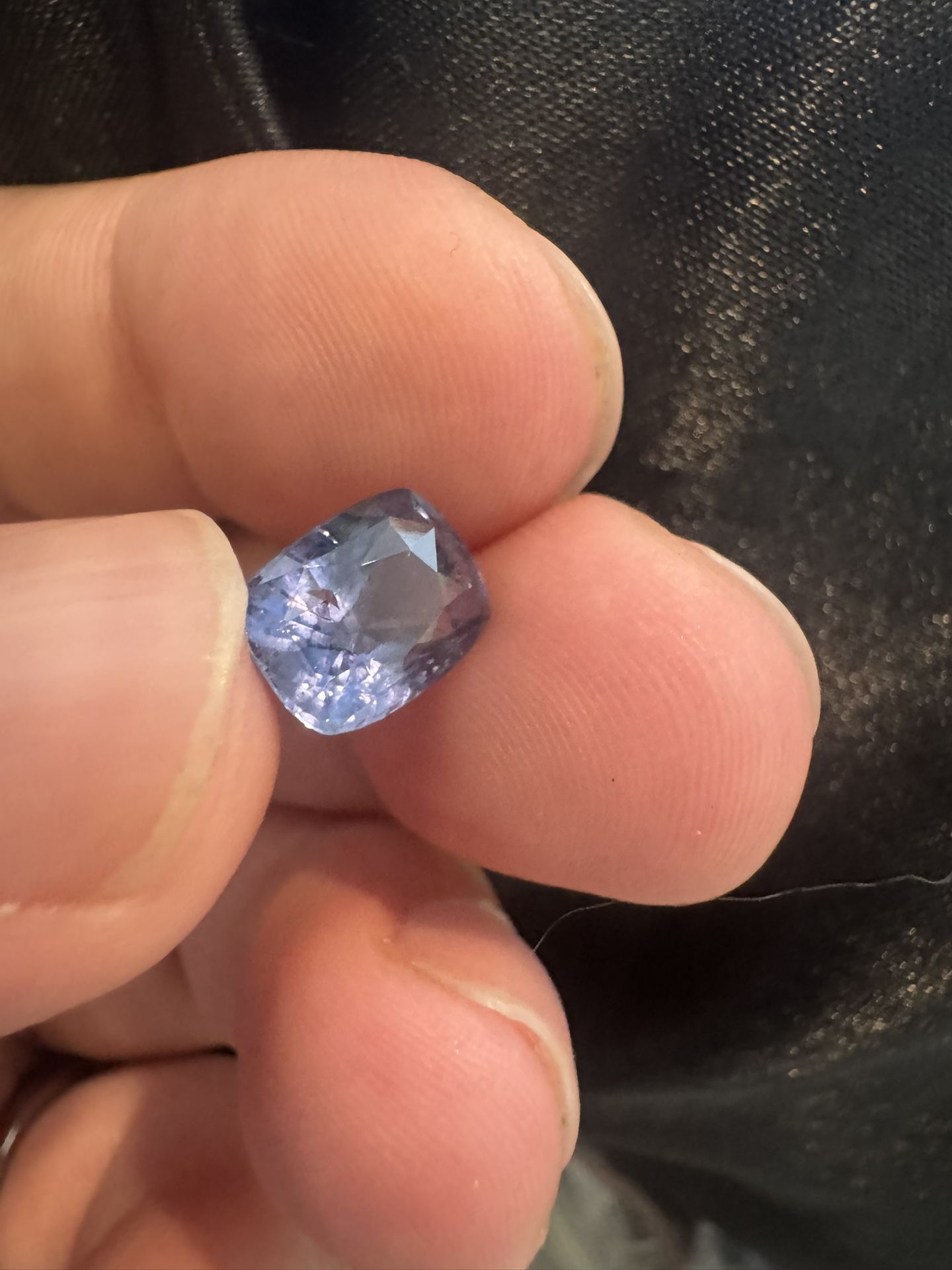Sapphire Color Change Natural 4ct