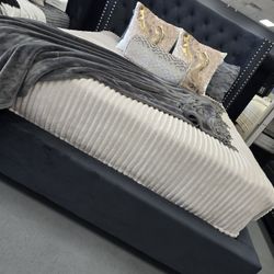 ✨️ King, Cal King, Queen Bed Frame ✨️ Furniture Sectionals, Bedrooms, Dining Avail 