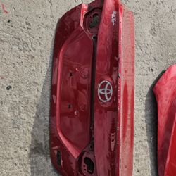 Toyota Camry  Rear Trunk Oem  18 To 24