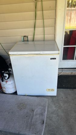 MagicChef chest freezer