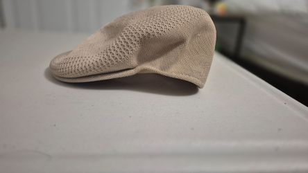 Beige Knit Flat Cap