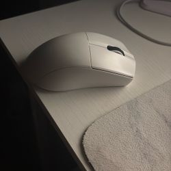 E-YOOSO Wireless Lightweight Gaming Mouse