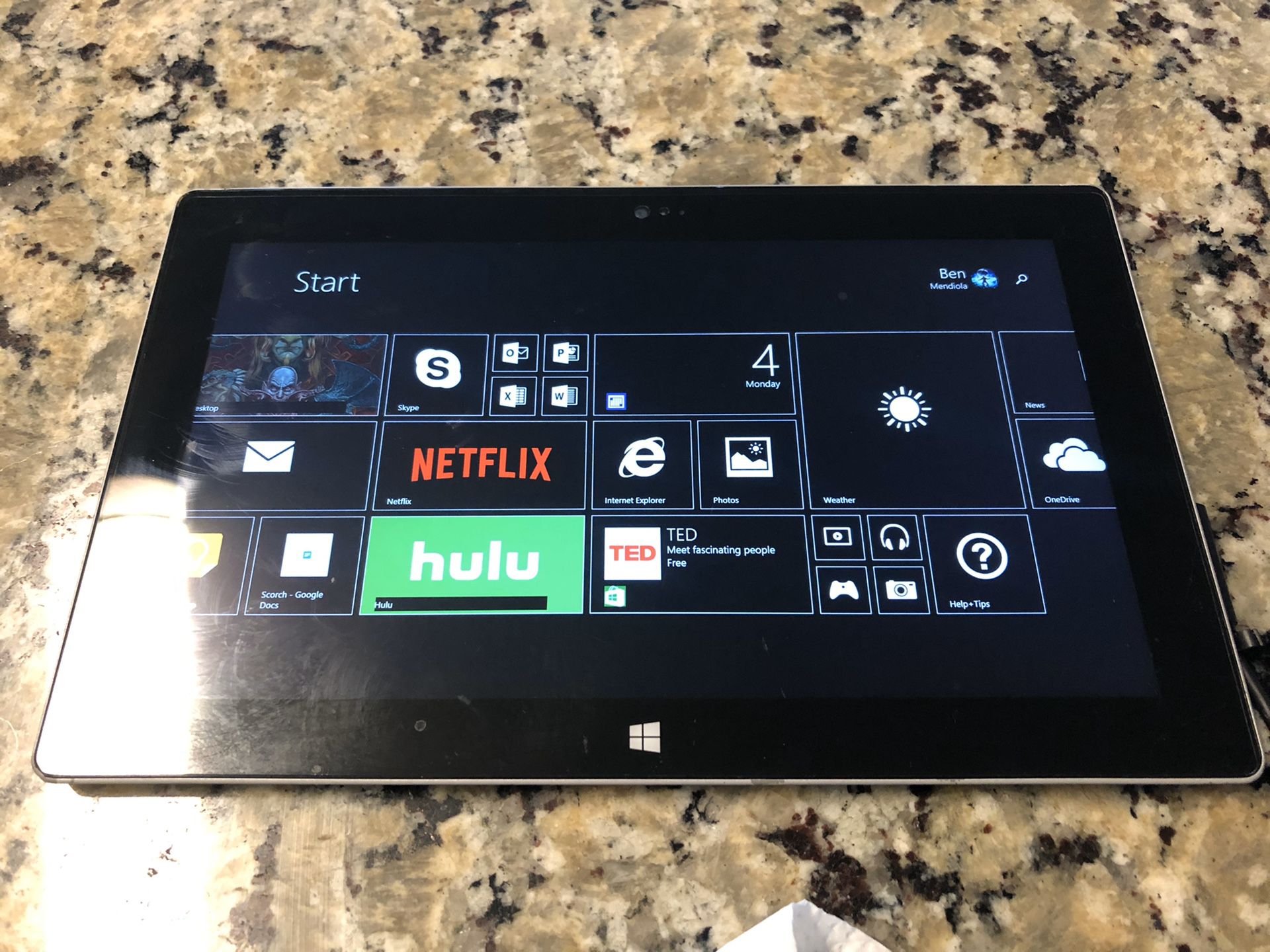 Microsoft Surface RT 2 Tablet 32 gb