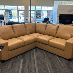 OM• $38 Initial • Brand New// Bandon 3 Piece Sectional 