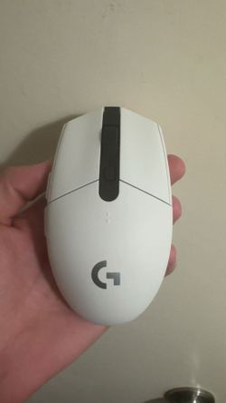 Logitech G305 Lightspeed Wireless Gaming Mouse