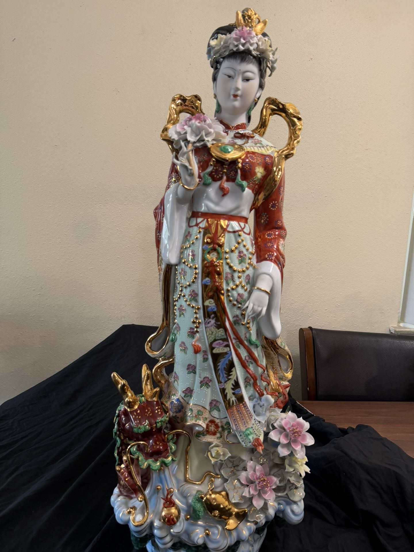 Vintage Porcelain statue Of GEISHA