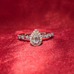 10k Yellow Gold Diamond Pear Shape Ring 0.28 ctw