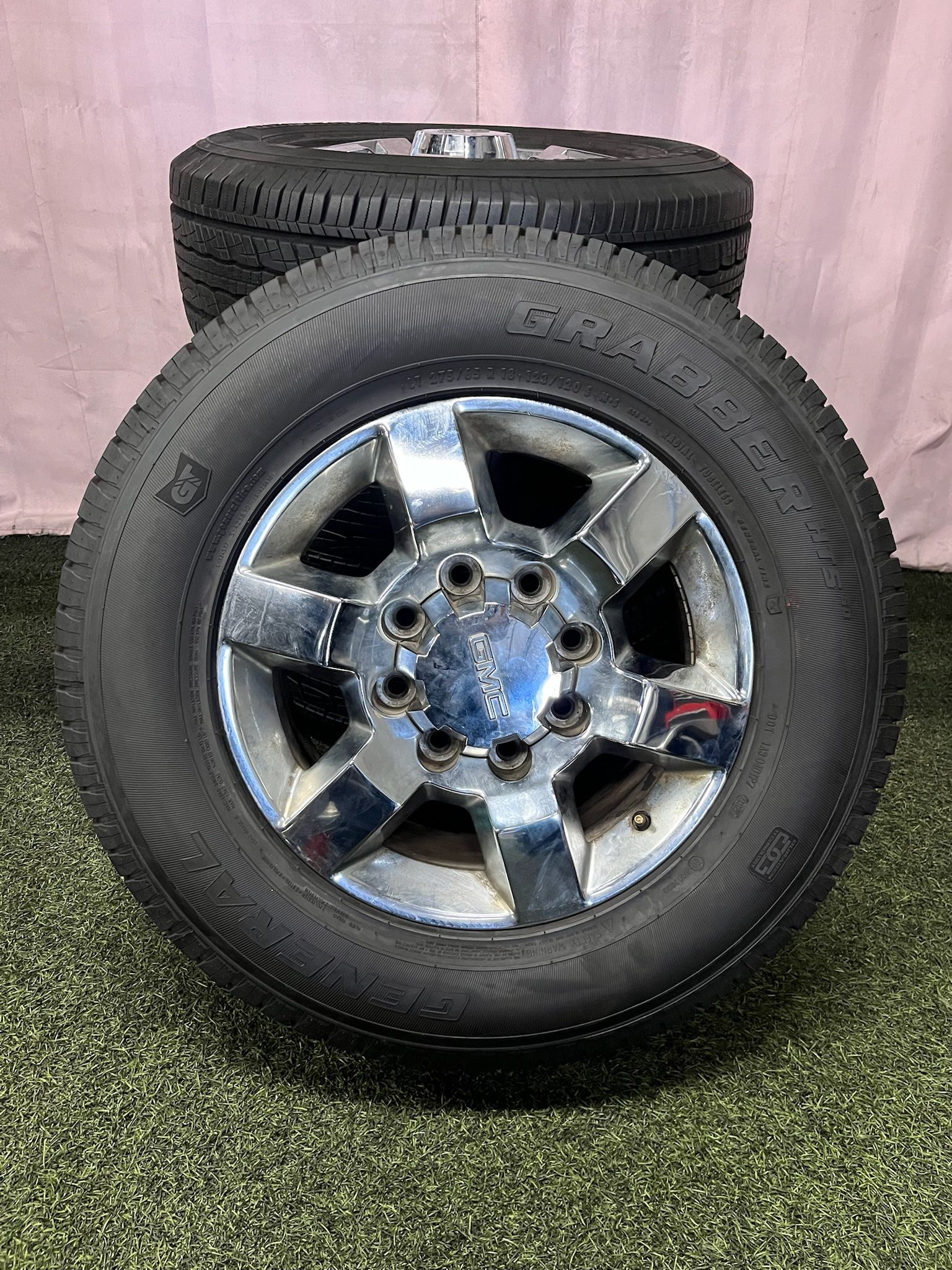 GMC Sierra 2500 and 3500 8 Lug 18 Inch OEM Wheels