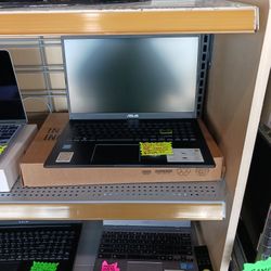Asus 15.6" Laptop Windows 11 Ram: 4GB SSD: 128GB  M: L510MA-WS21