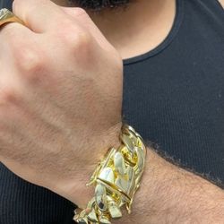 24MM Cuban Bracelet 14k Gold Plated Doesn't Loses Color 