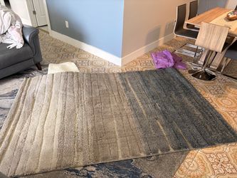Area Rug & Gripper Pad