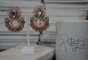 Light Pink/Peachy Earrings