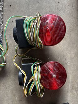 brand new set of trailer lights