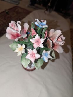 Vintage Capodimonte porcelain flower arrangement