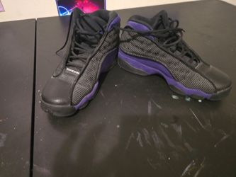 purple Jordan's size 7