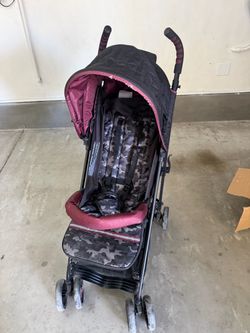 Umbrella Stroller Black and Pink Camo