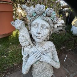Vintage Lady Planter 