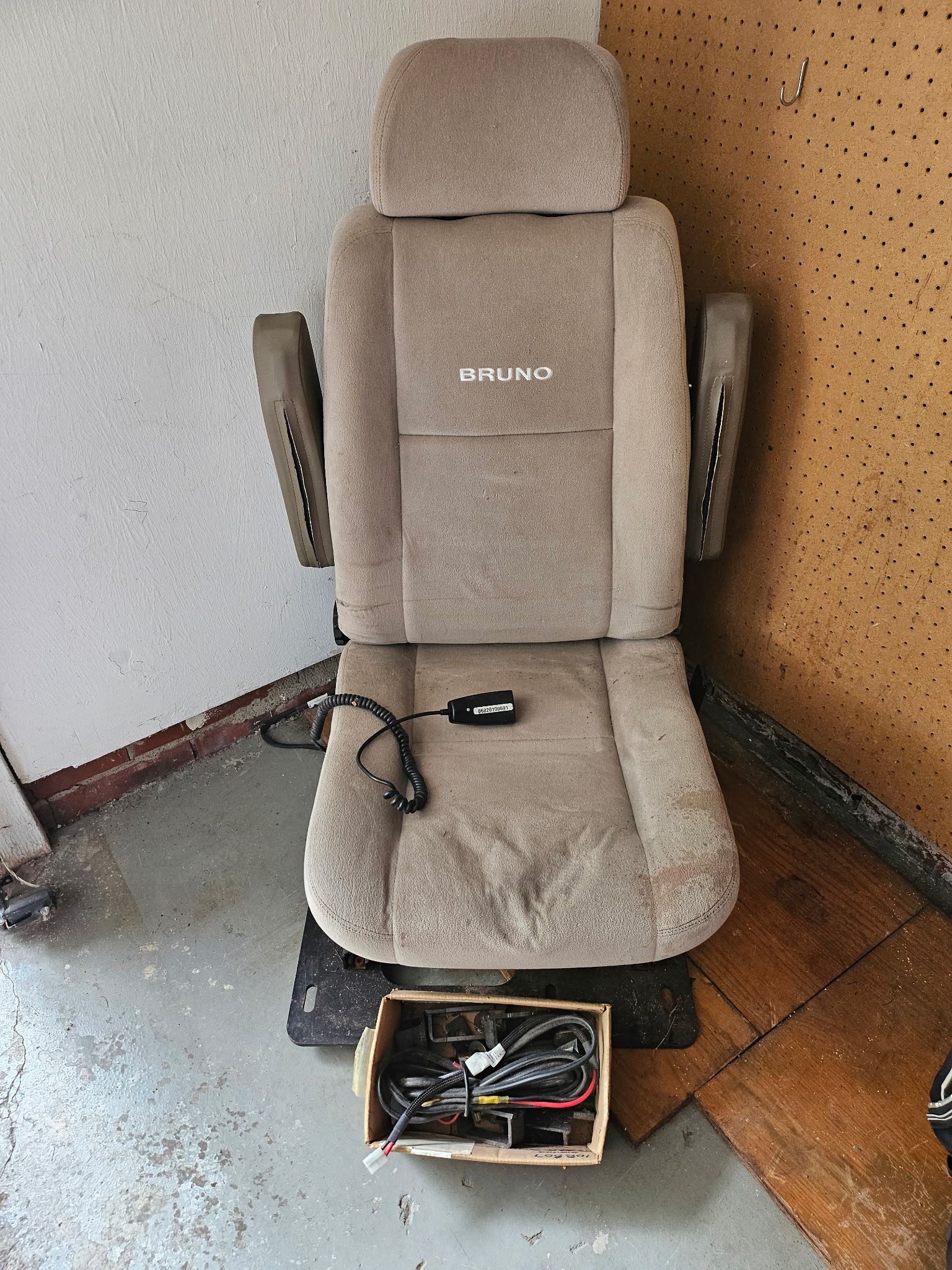 Bruno Power Seat For Minivan. FREE