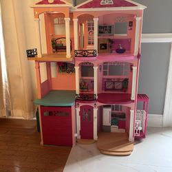 Barbie Dreamhouse Lot