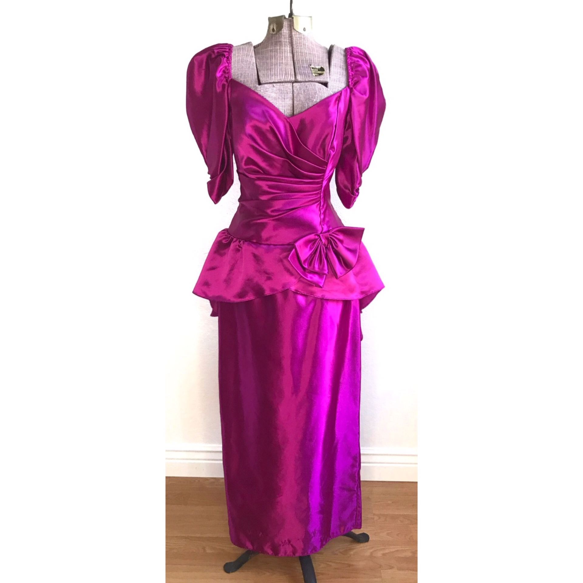 80s prom dress costume Smiffys King : Clothing, Shoes & Jewelry Complete the look with your hair in a classic high pony with the included matching scrunchie and youre ready to dance the night away! Diy 80s Prom | TikTok