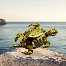 Gold Tone 1 3/4 Inch Turtle Fashion Brooch Pin Unmarked Preowned