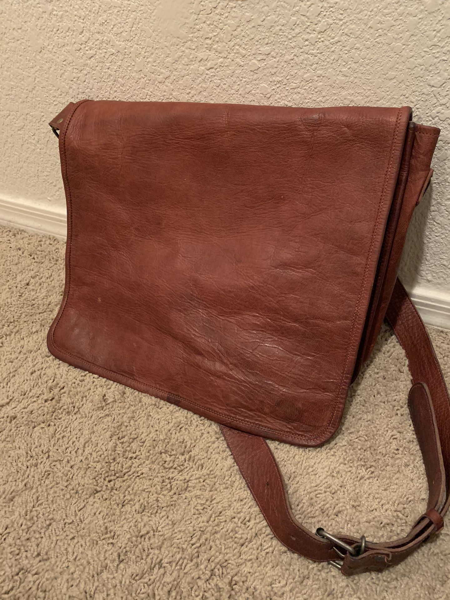 Leather messenger bag