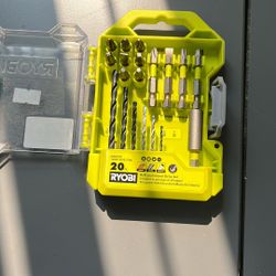 19pc Drill And Impact Drive Set