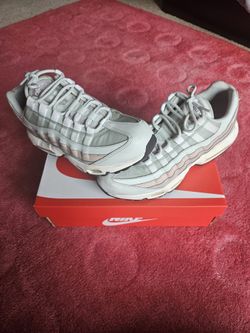 Nike Air Max 95 Moon Particle