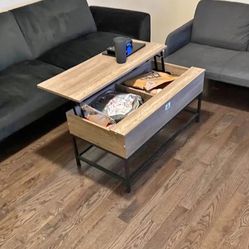 Lift Up Coffee Table ! Pick Up ASAP! 