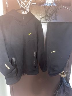 Nike tech