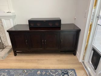 Stanley furniture tv console
