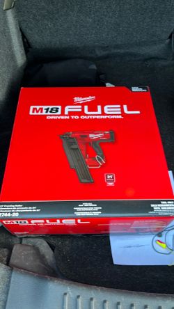 Milwaukee M18 fuel framing nailer