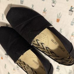 TOMS Black Canvas Shoes 1 time used
