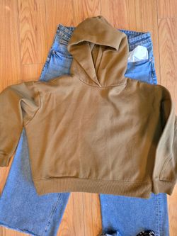 Cropped  sweater size Large A New Day
