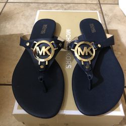 Michael Kors sandals/thong